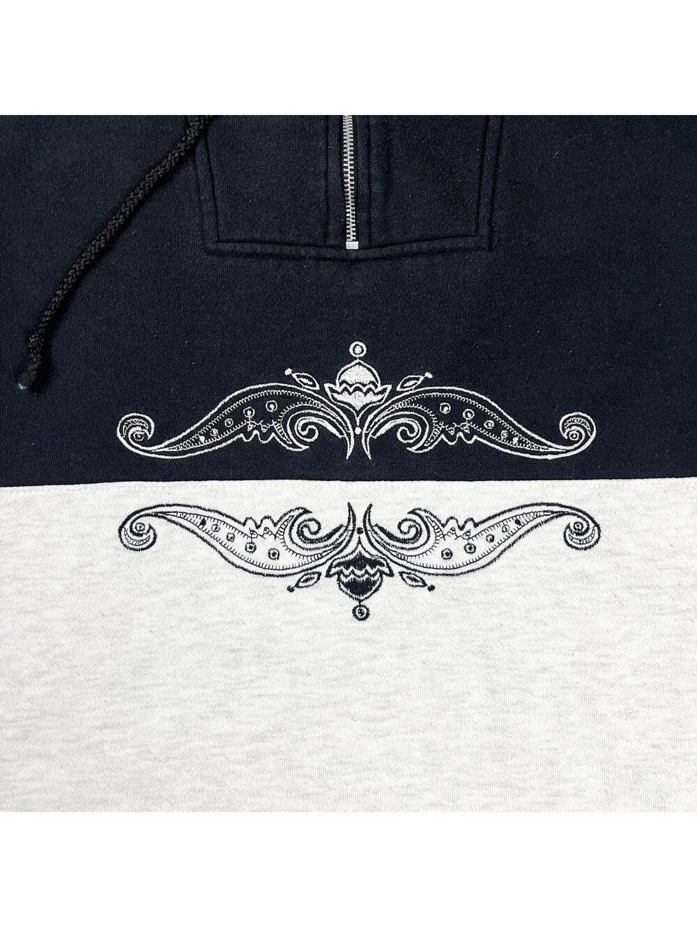 Vintage Women's Sweatshirt ,90's Black & White Quarter Zip Sweater w/ Embroidery - Picture 3 of 7